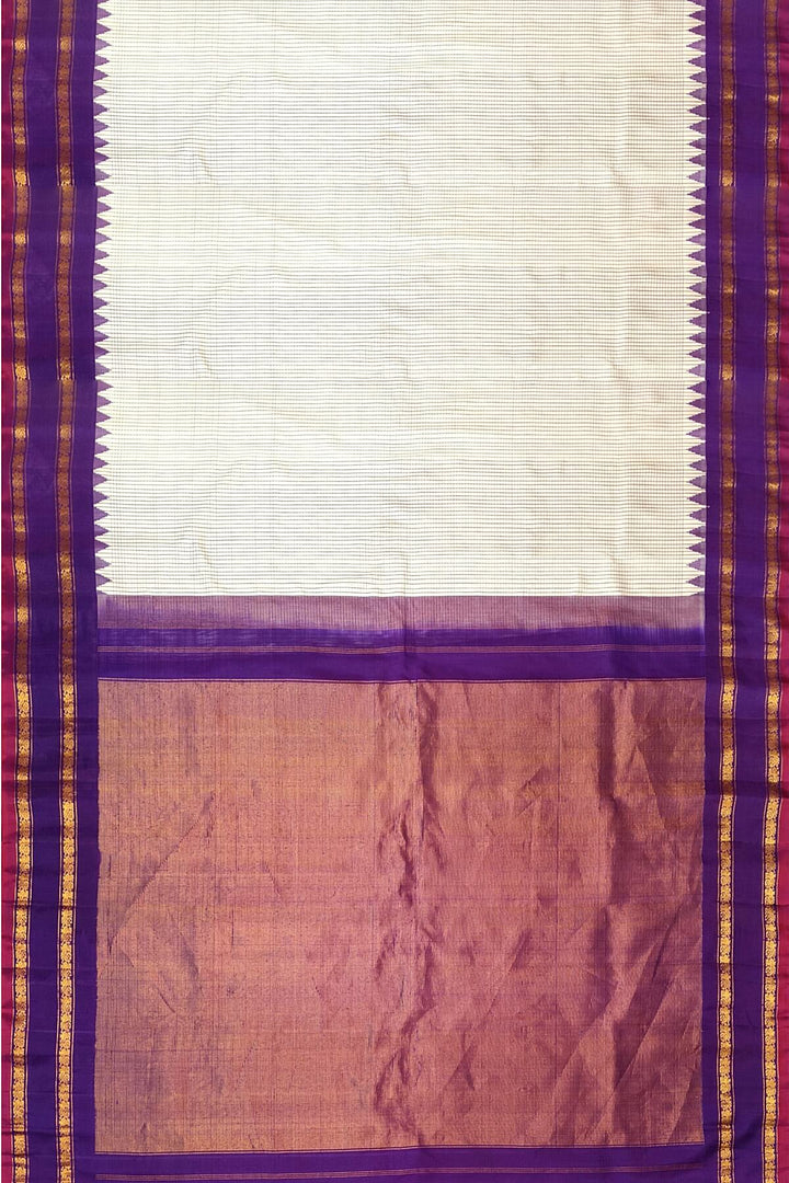 Gadwal pure silk saree in off white