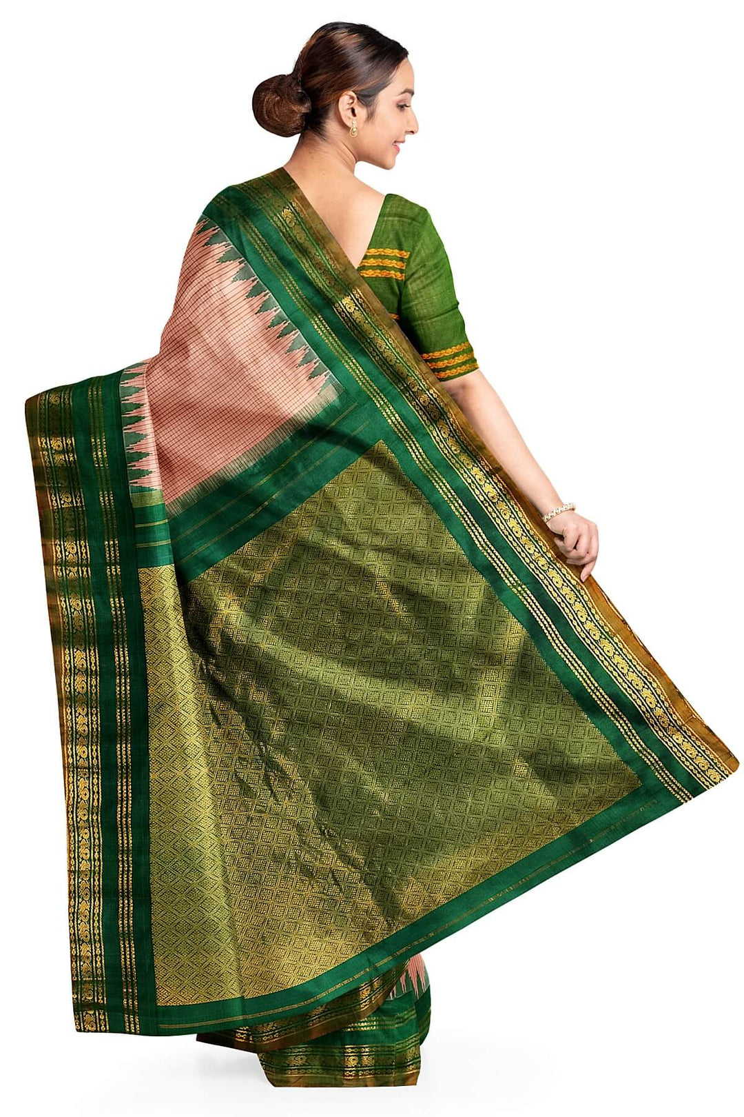 Gadwal pure silk saree in peach