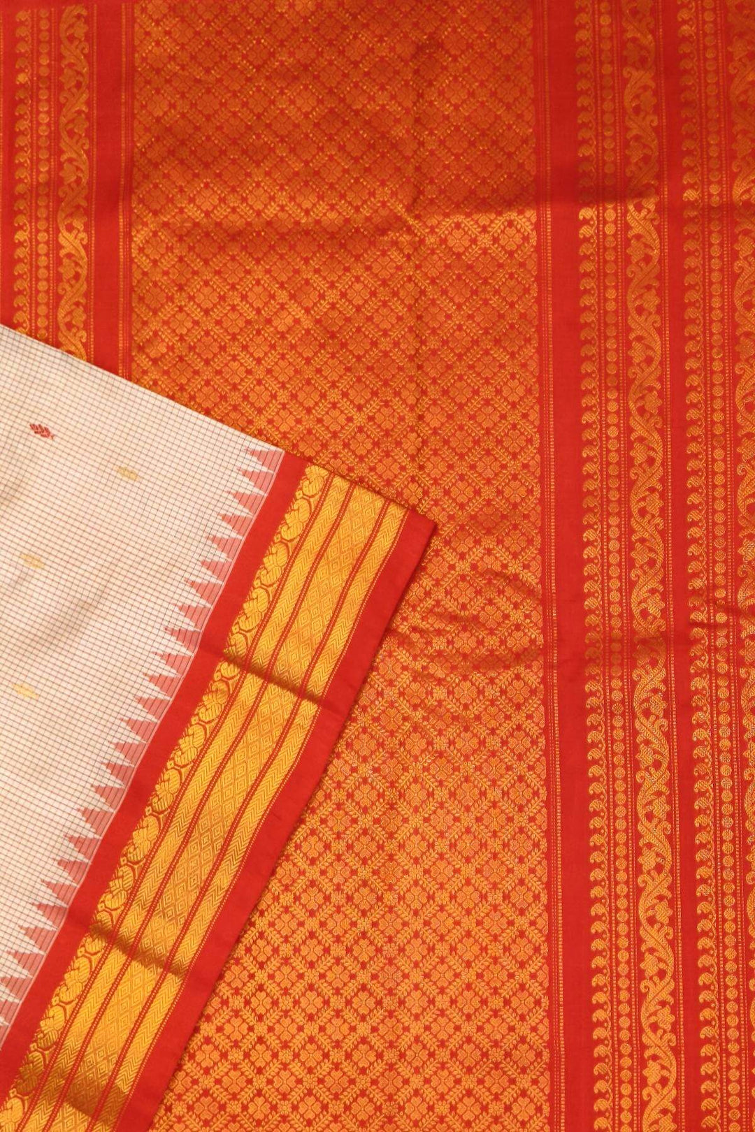 Gadwal pure silk saree in off white  in checks