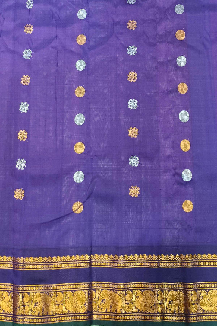 Gadwal pure silk saree in off white