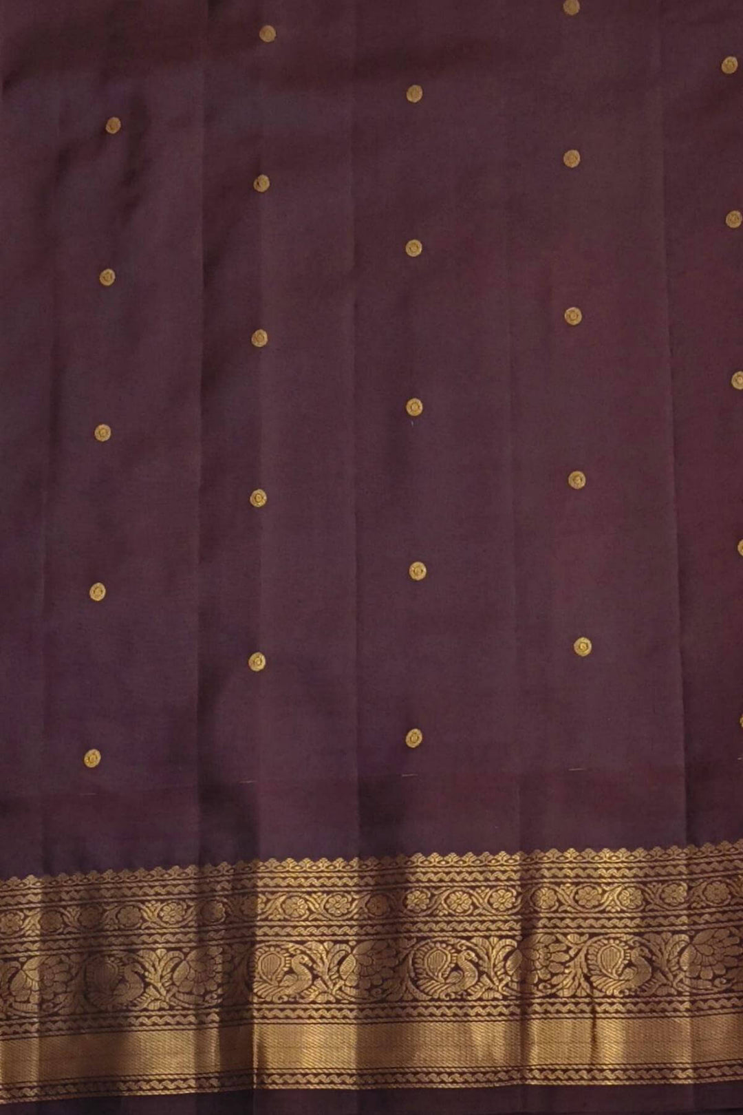 Gadwal pure silk saree in off white with buttis