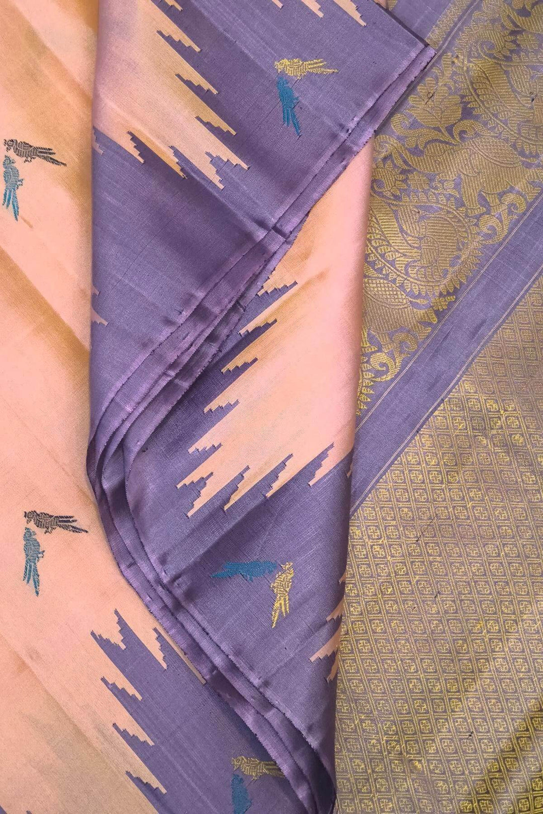 Gadwal pure silk saree in peach