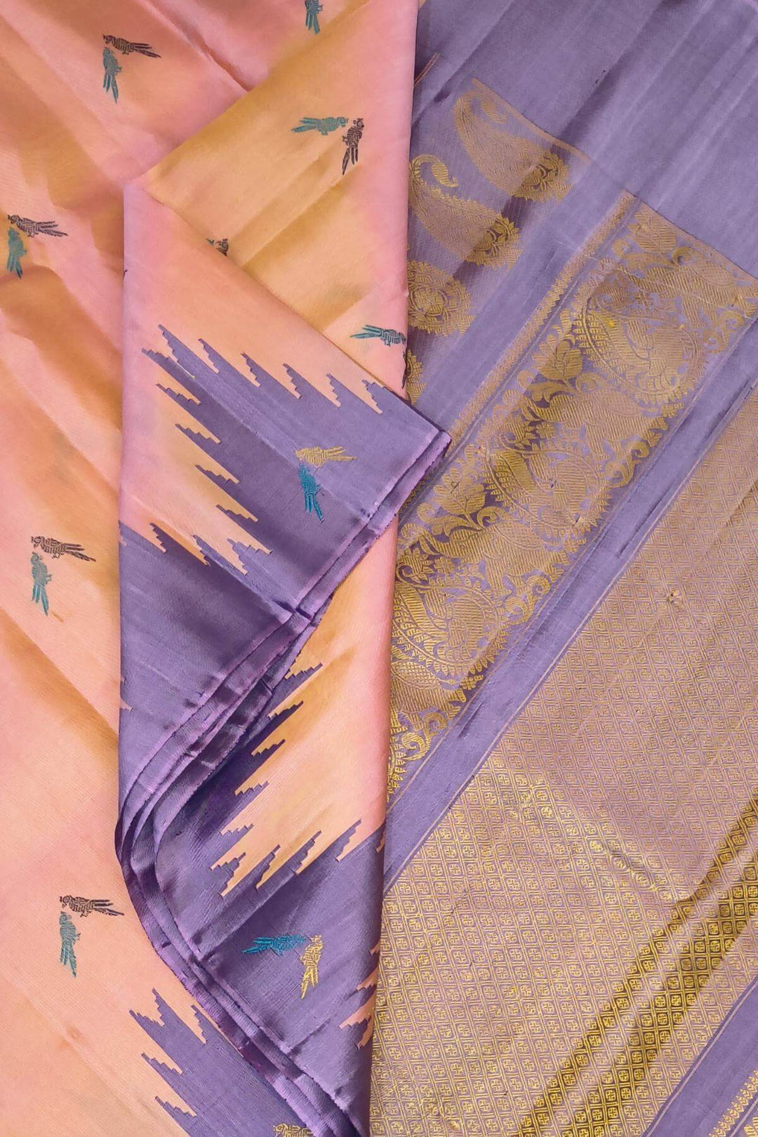 Gadwal pure silk saree in peach