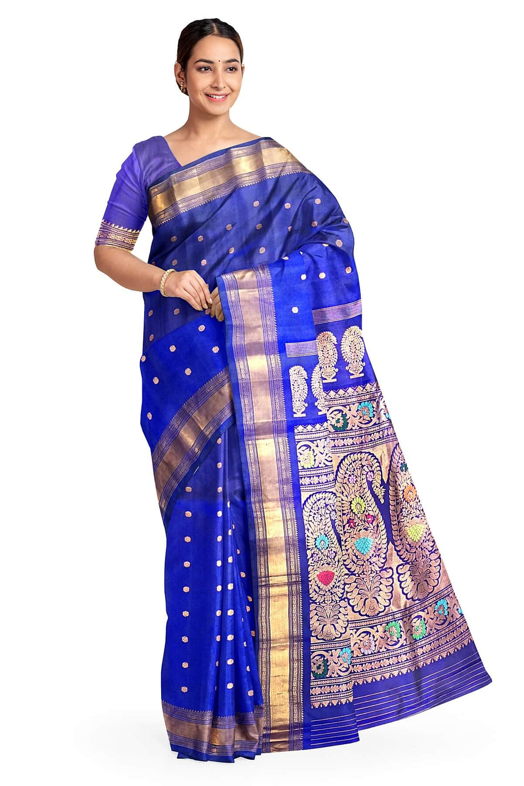 Gadwal pure silk saree in blue with buttis