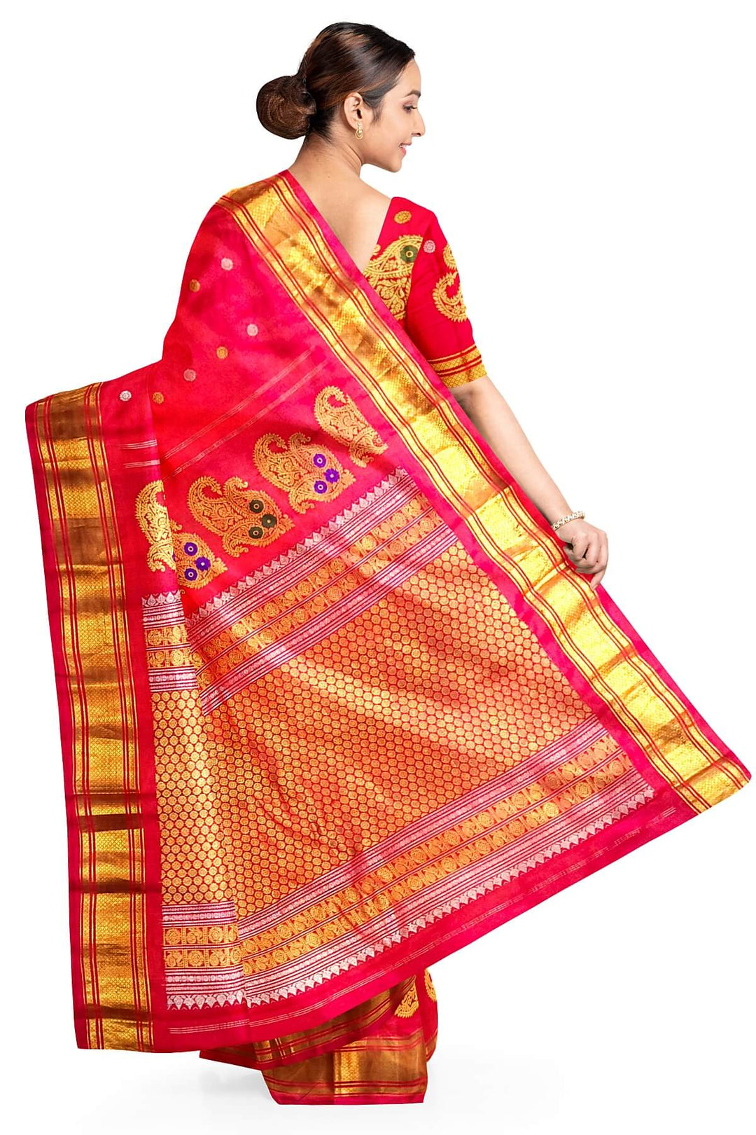 Gadwal pure silk saree in red