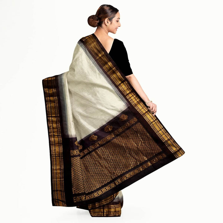 Gadwal cotton silk saree in cream & brown