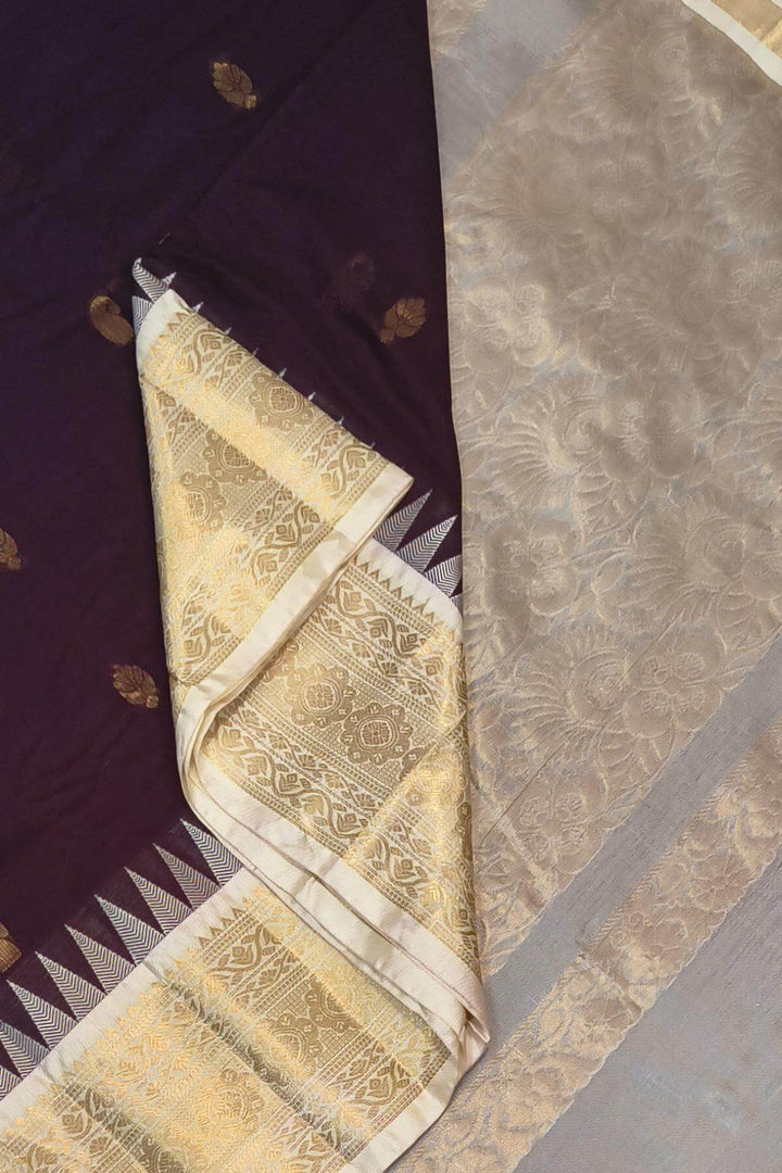 Gadwal cotton silk saree in  maroon & white