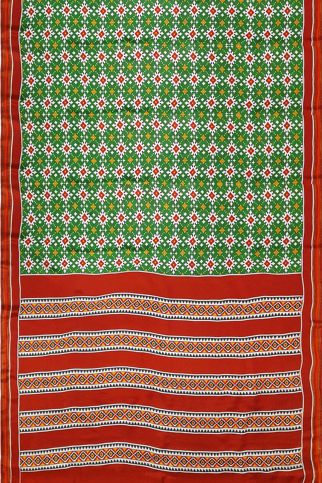 TWILL WEAVE silk saree in green   in chokta bhat ( diamond ) pattern