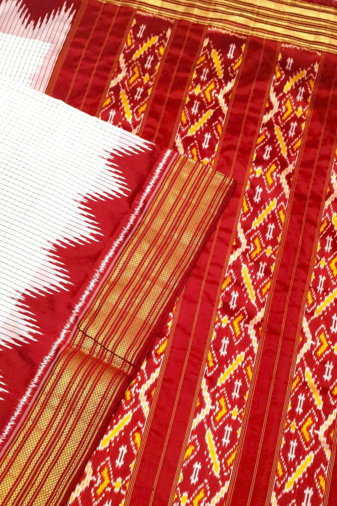 Handwoven Ikat pure silk saree in off white in  fine checks