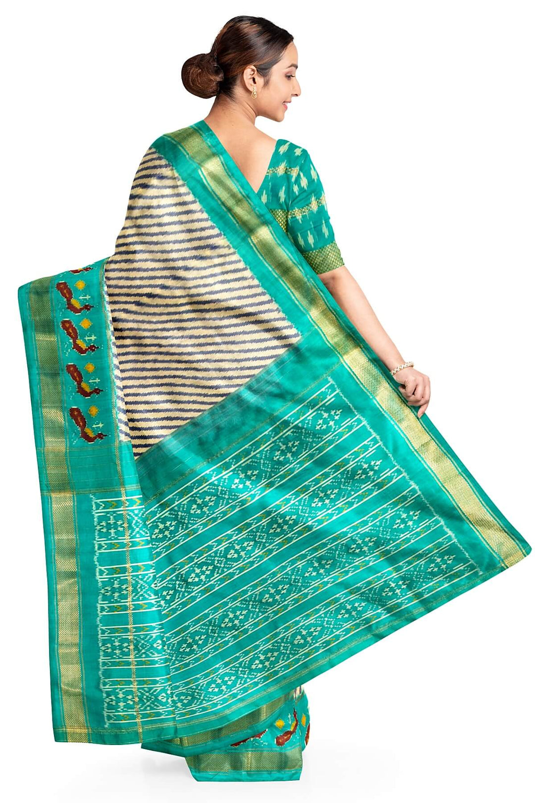 Handwoven ikat pure silk saree in grey in diagonal lines