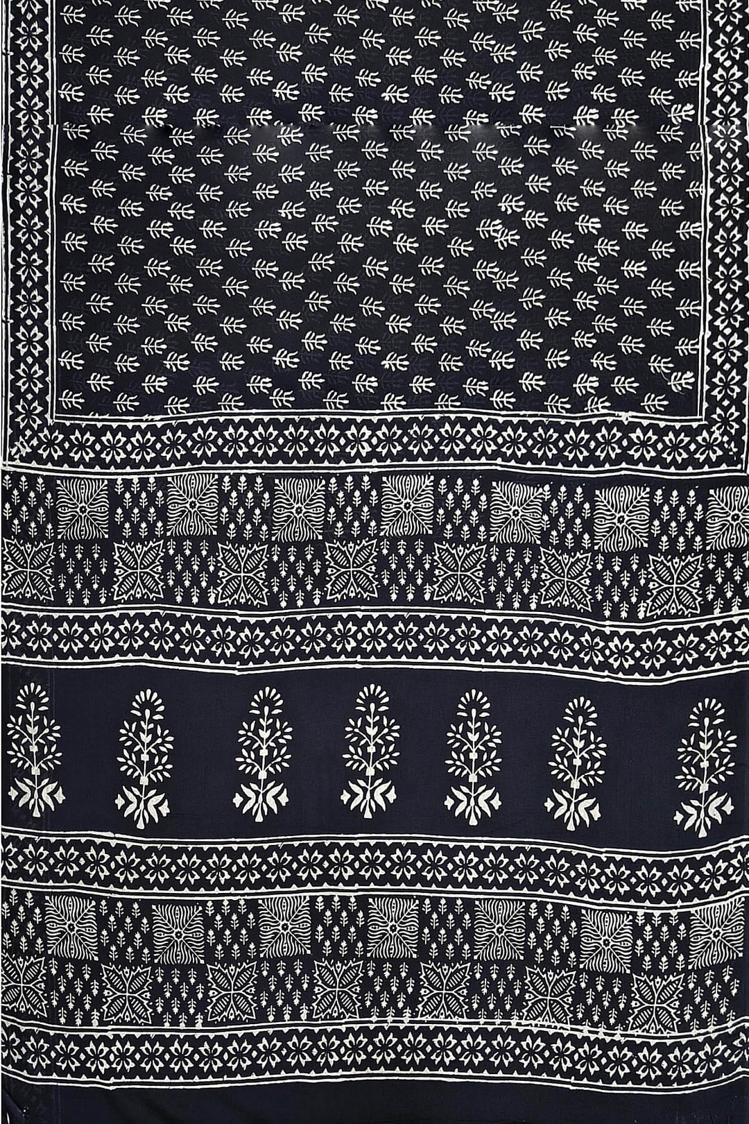 Jaipur mul cotton saree in black in floral pattern.