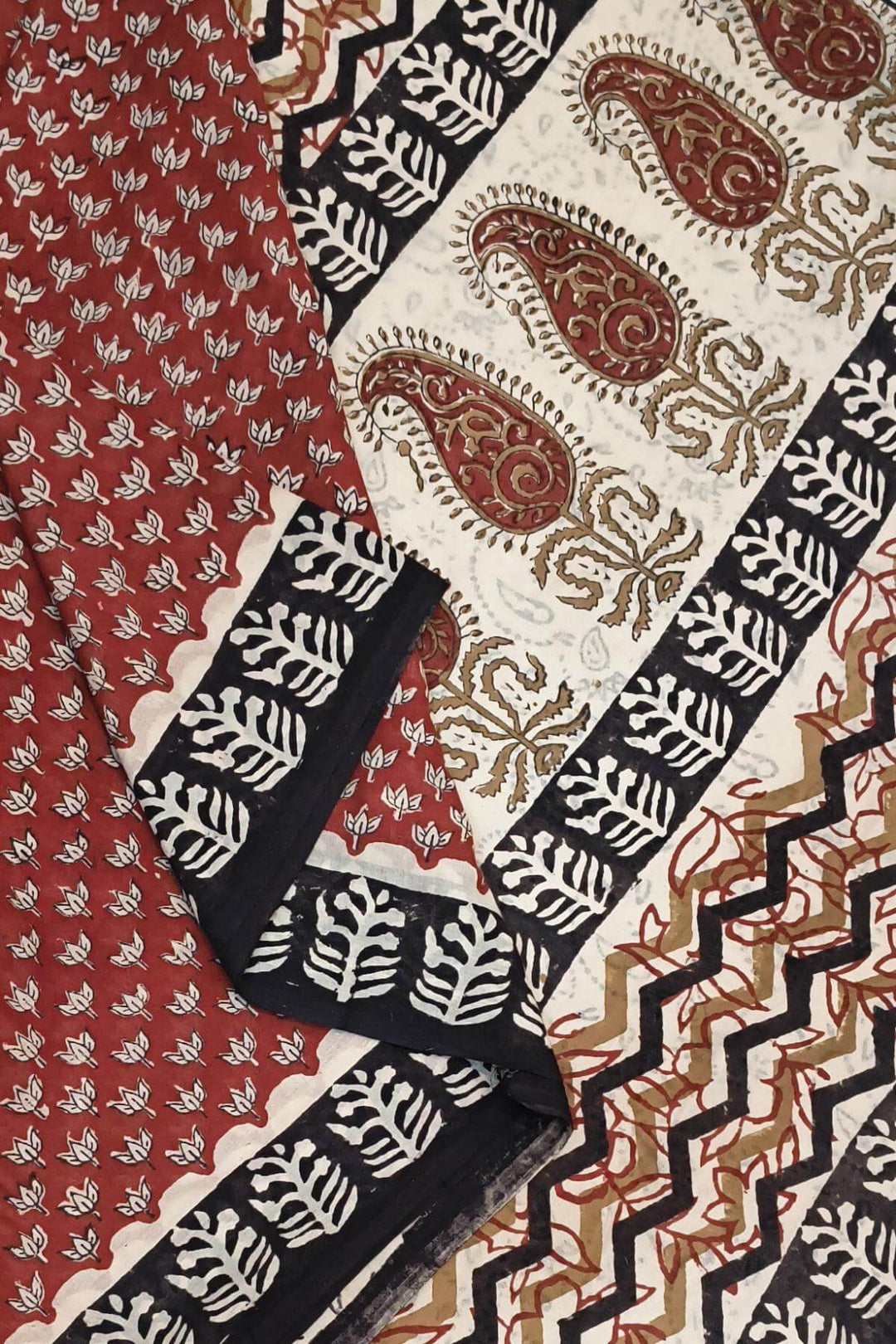 Jaipur mul cotton saree in maroon & beige