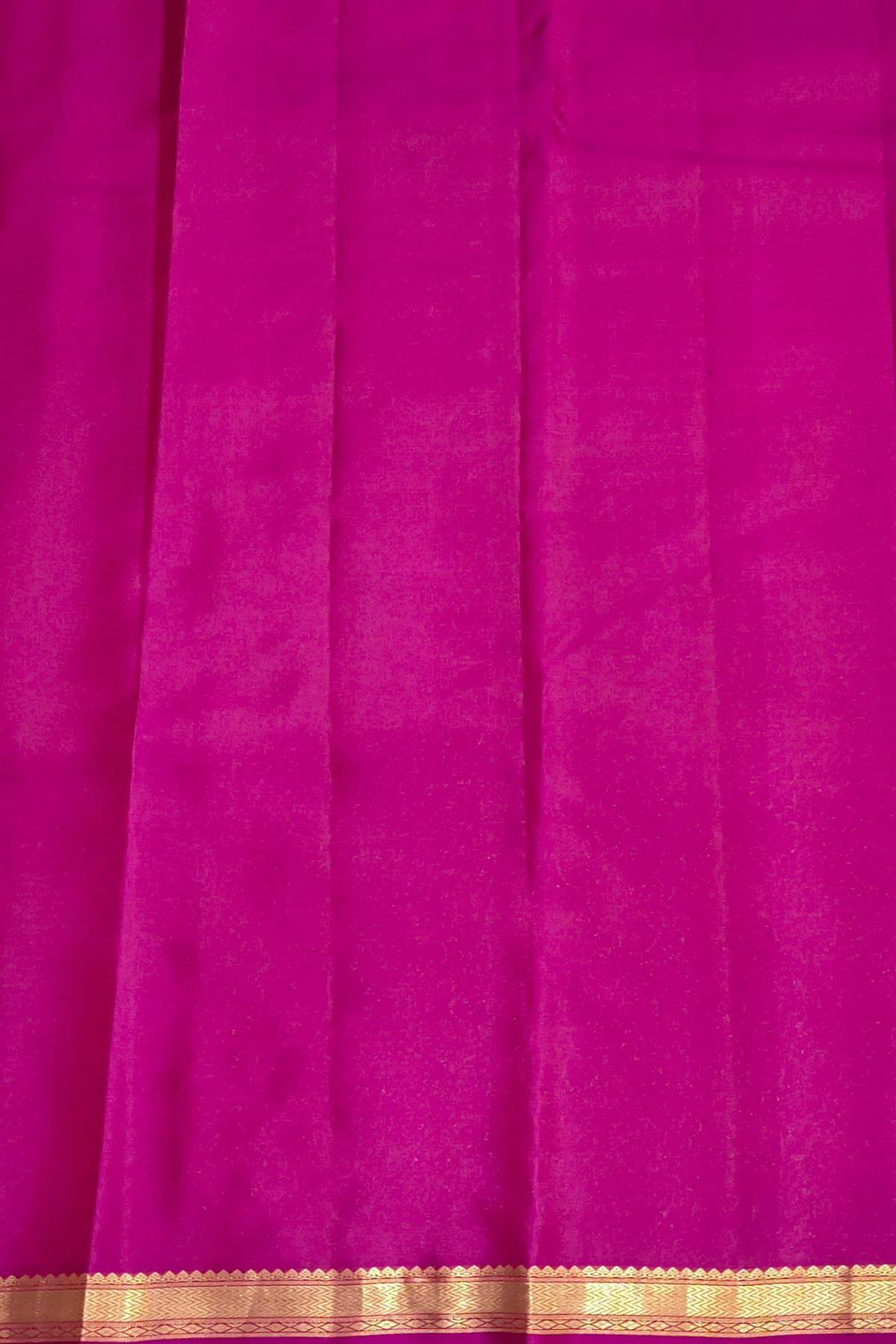 Kanchi pure silk saree in rust colour with small motifs