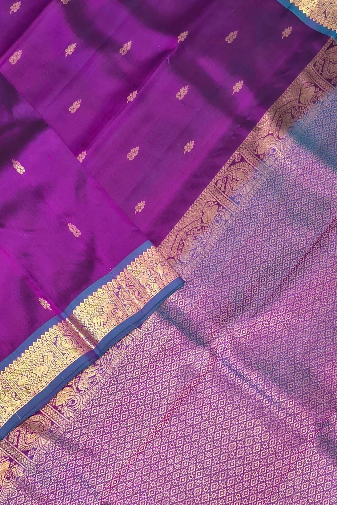 Kanchi pure silk saree in purple with small buttis