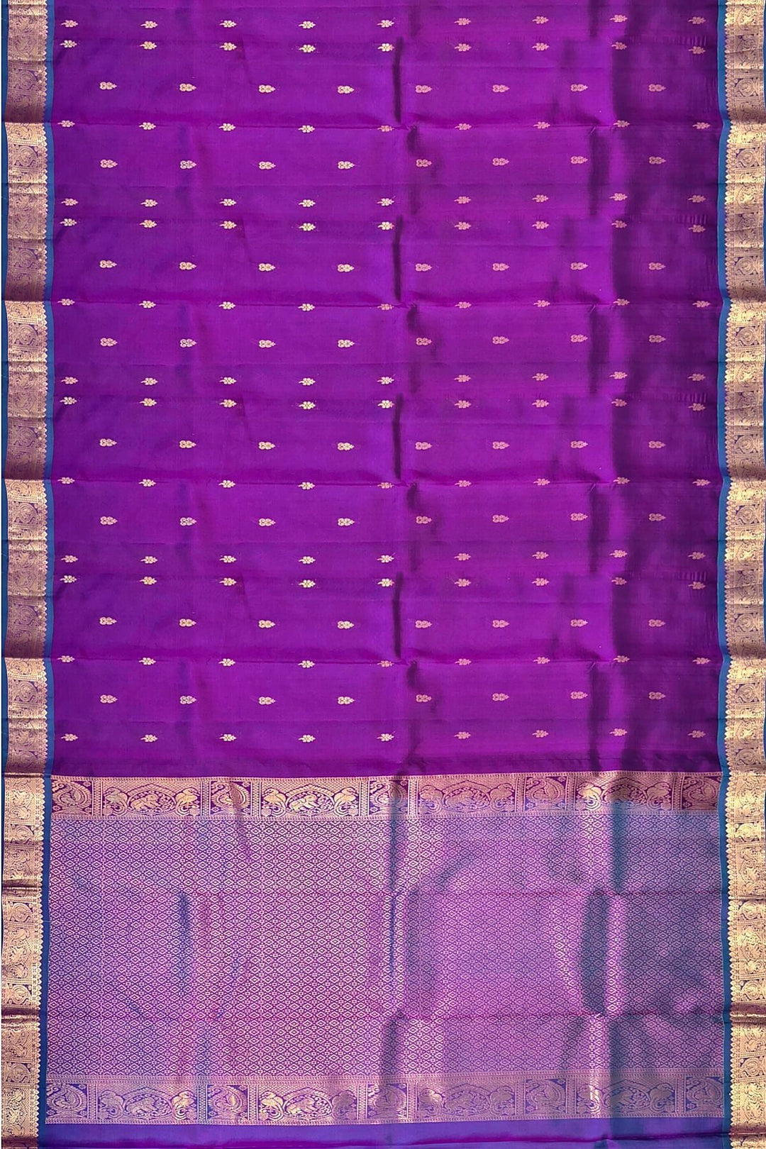 Kanchi pure silk saree in purple with small buttis