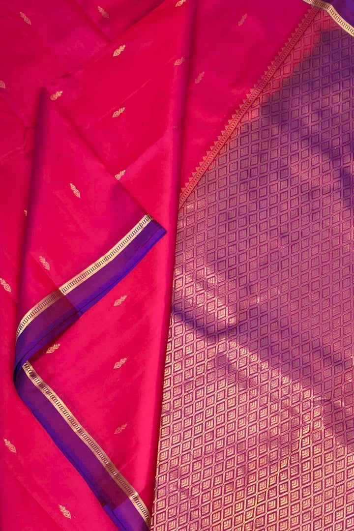 Kanchi pure silk saree in &nbsp;pink with small buttis