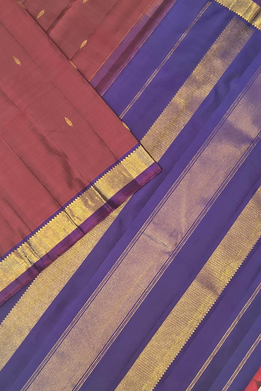 Kanchi pure silk saree in maroon with small motifs