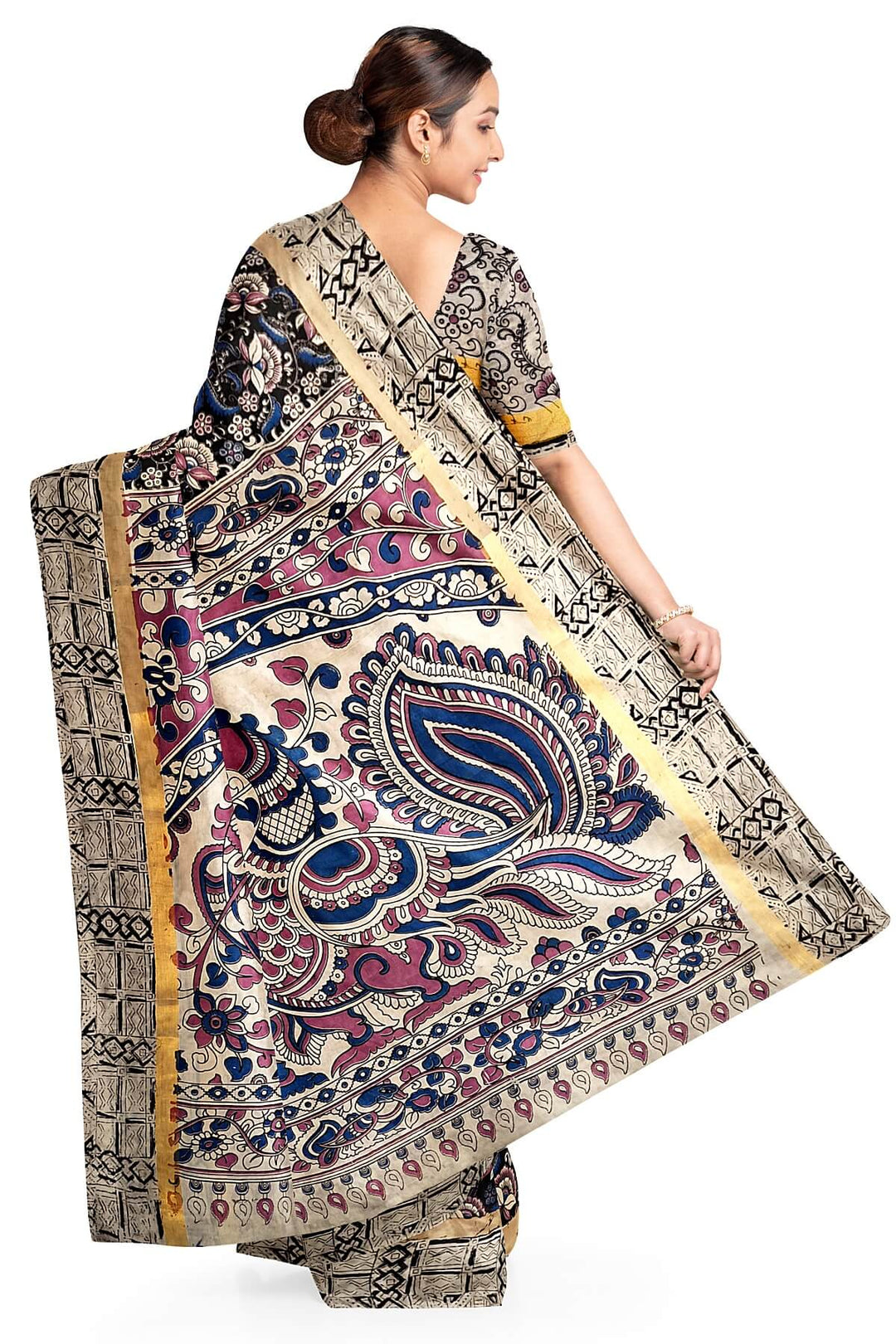 Mangalgiri silk cotton saree in black  in kalamkari print with  small  border