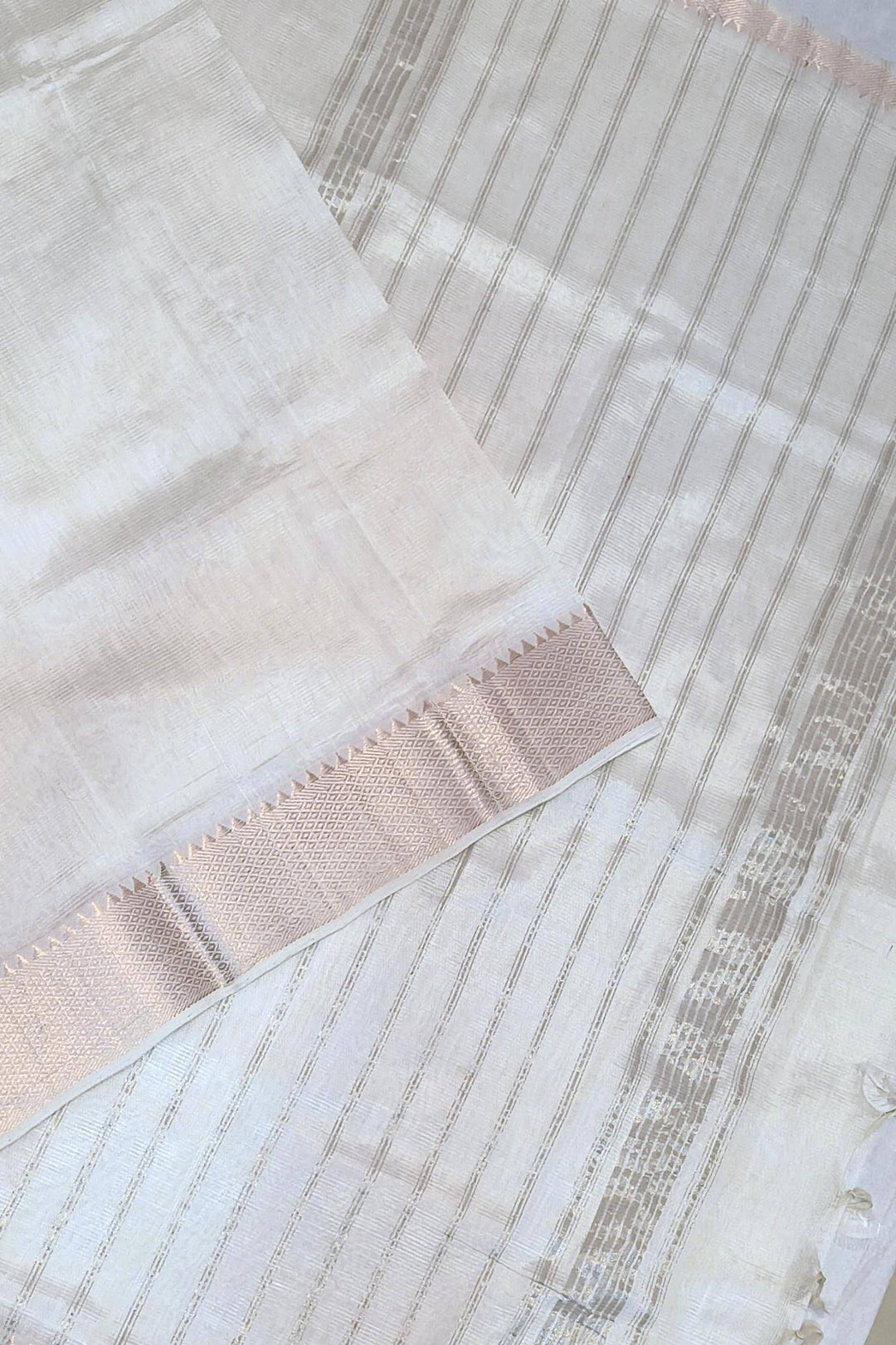 Mangalgiri silk cotton saree in  white with big border