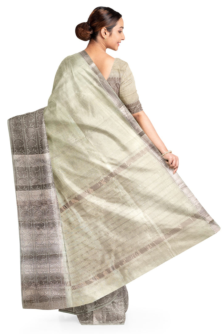 Mangalgiri silk cotton saree in off white