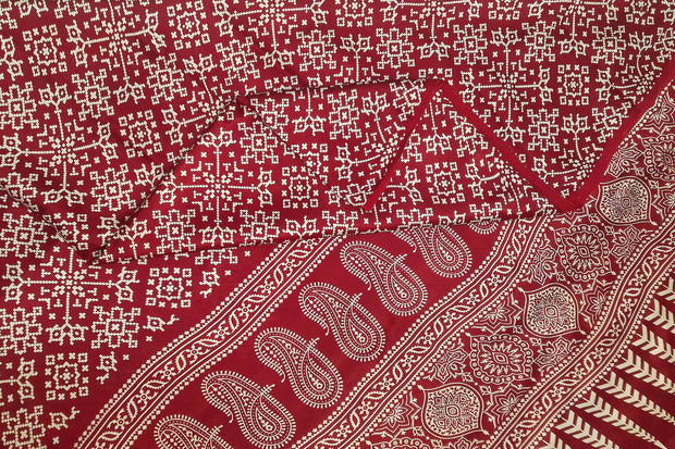 Modal silk saree in floral print in maroon