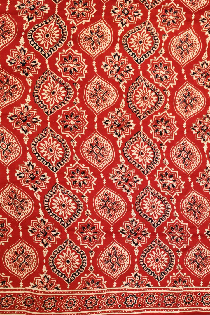 Modal silk saree in red in ghar chola pattern