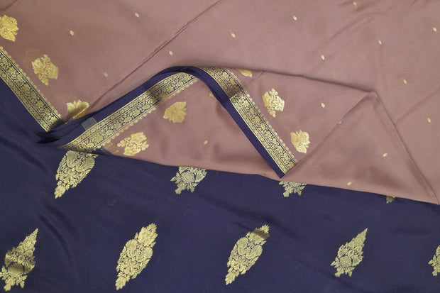 Mysore crepe silk saree in mauve with small motifs all over & contrast pallu