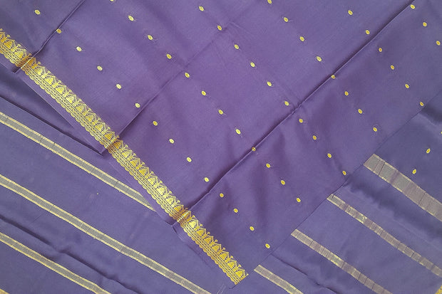 Mysore crepe silk saree in lavender  with small motifs