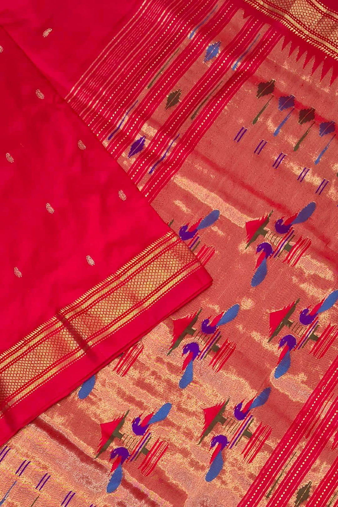 Handwoven Paithani pure silk saree in red
