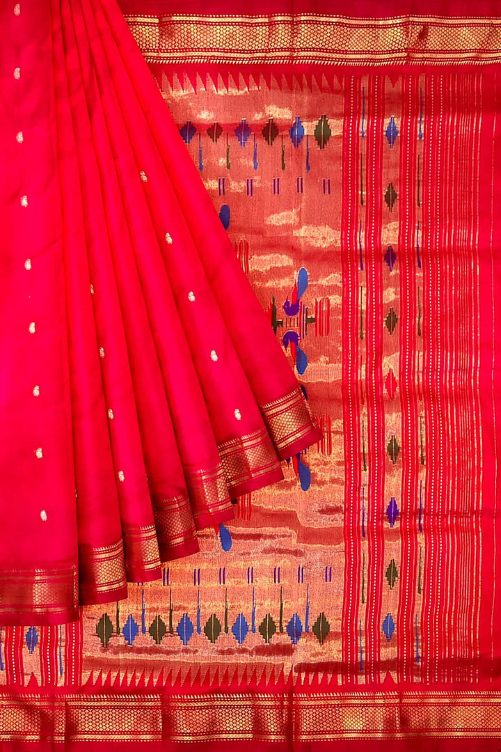 Handwoven Paithani pure silk saree in red