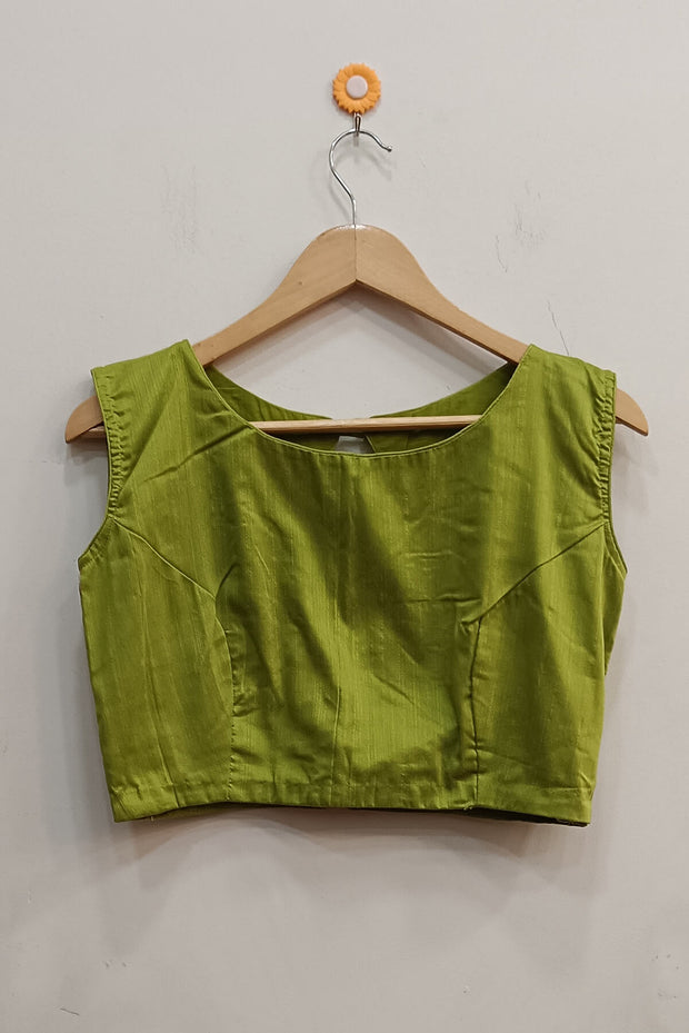 Raw silk  boat neck  blouse in green