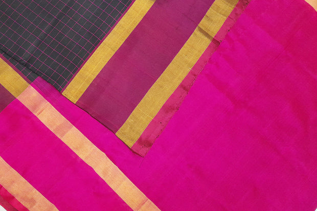 Handloom Uppada pure silk saree in  checks in black and a contrast pallu in pink