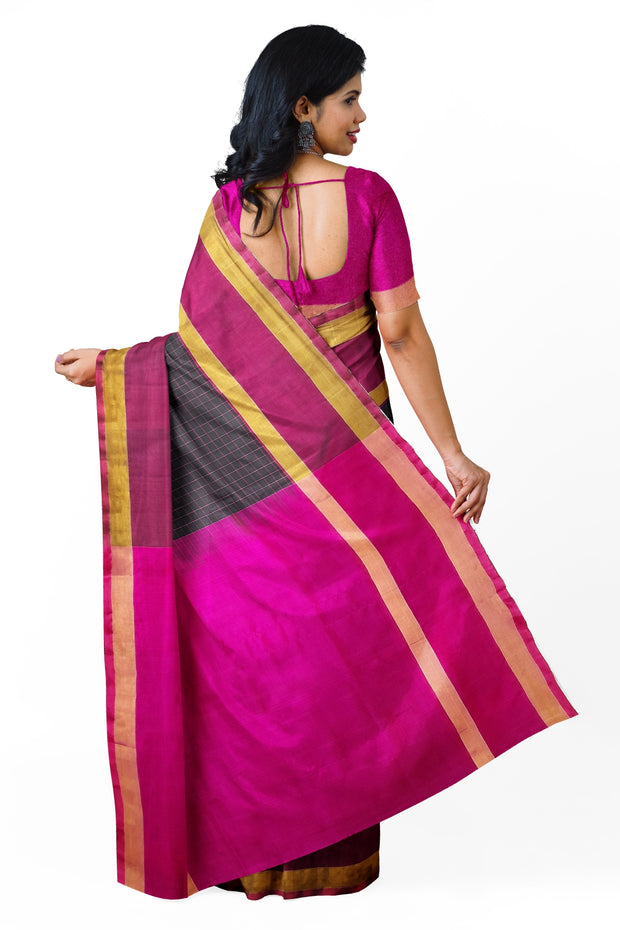 Handloom Uppada pure silk saree in  checks in black and a contrast pallu in pink
