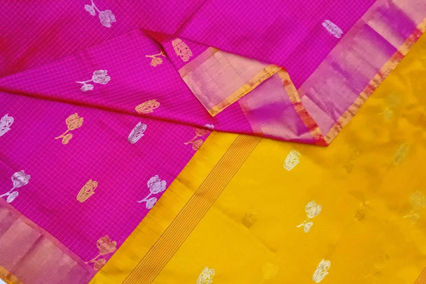Handoven Uppada pure silk saree in pink in checks