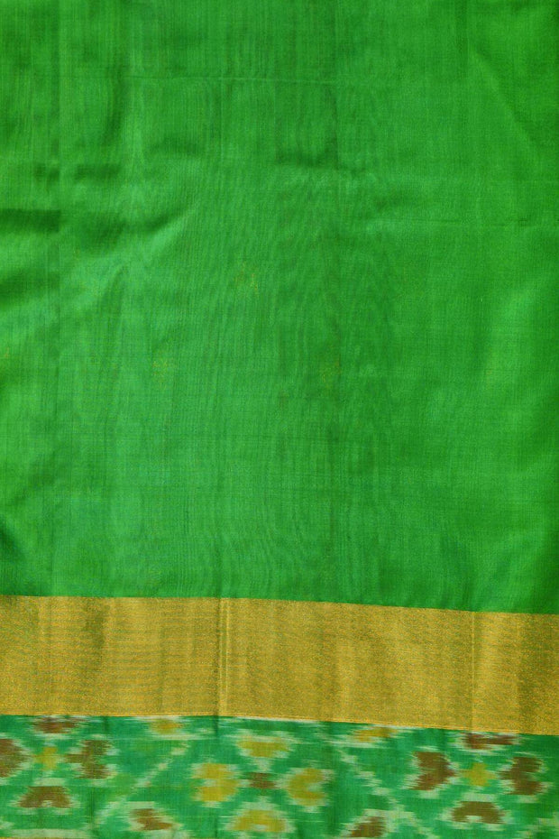 Handwoven Uppada pure silk saree in purple with Pochampally border