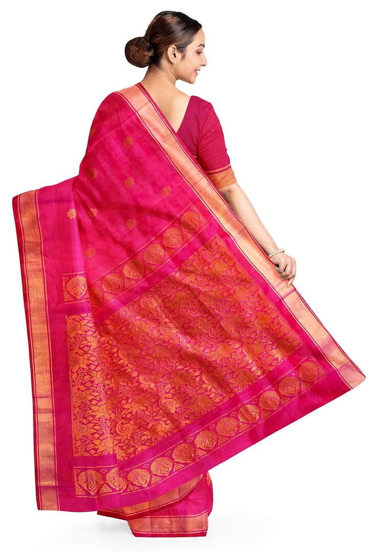 Handloom Uppada pure silk saree in rani pink with rich pallu and a  small border