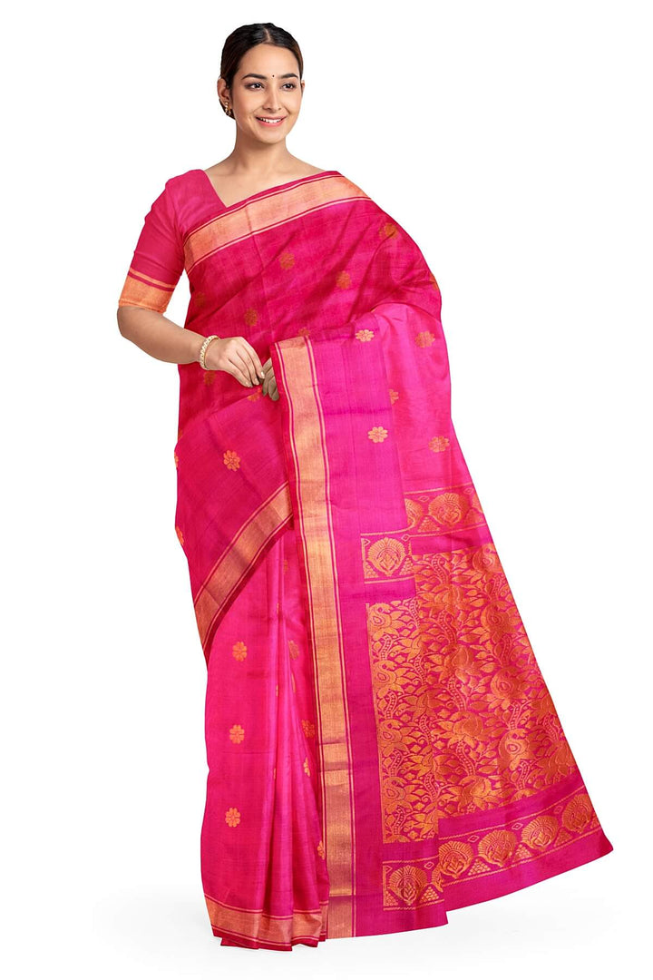 Handloom Uppada pure silk saree in rani pink with rich pallu and a  small border