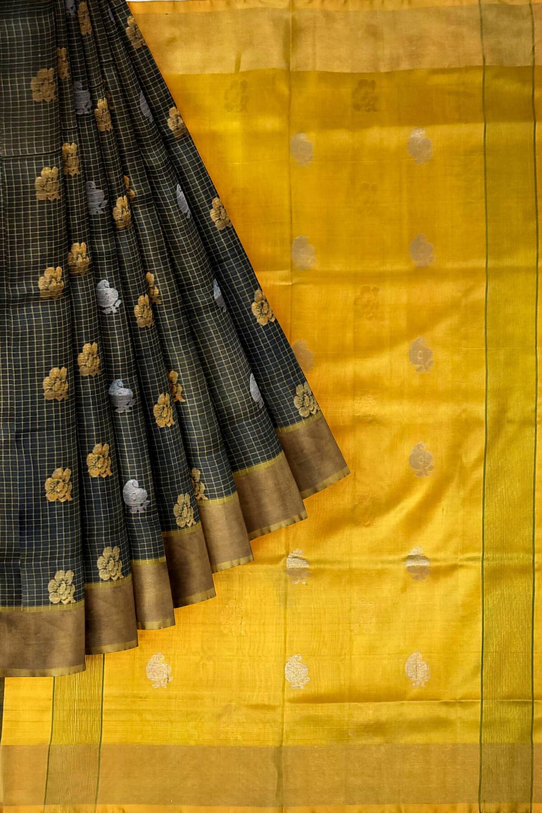 Handwoven Uppada pure silk saree in checks in black