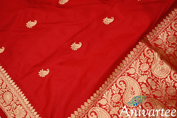 Banarasi katan pure silk dupatta in red with buttis and a rich zari border