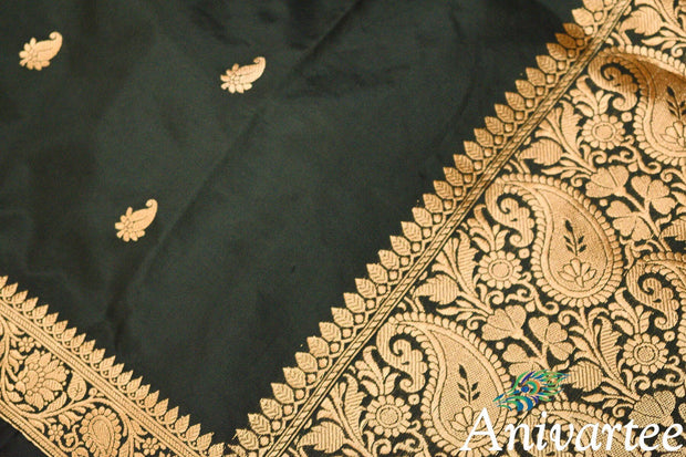 Banarasi katan pure silk dupatta in black with buttis and a rich zari border