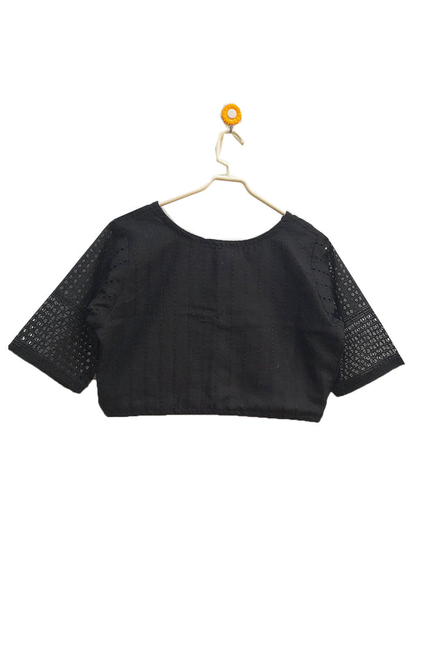 Hakoba pure  cotton boat neck blouse in black with front open