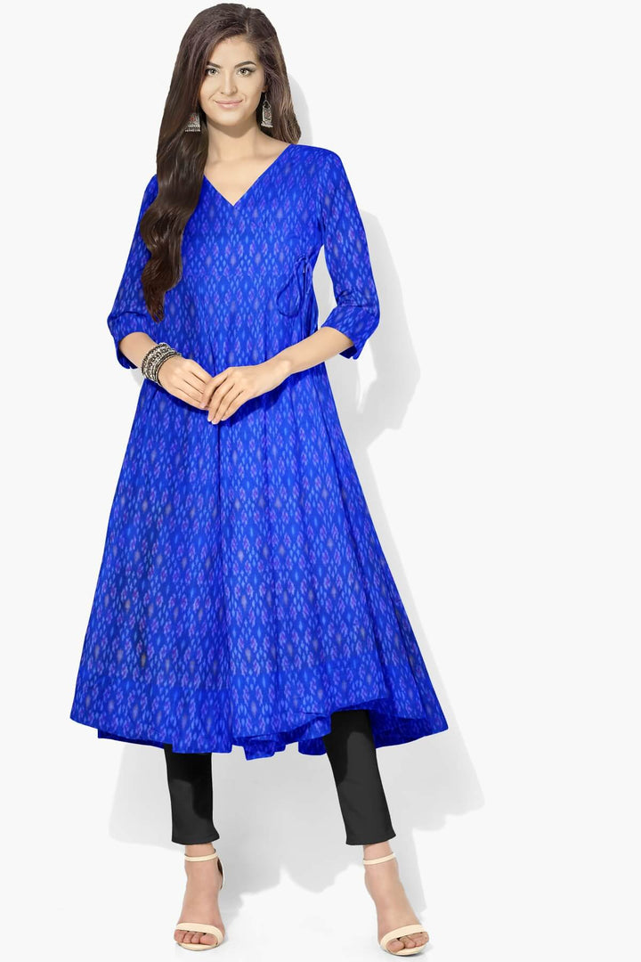 Handwoven Ikkat pure silk  fabric in dupioni finish in blue