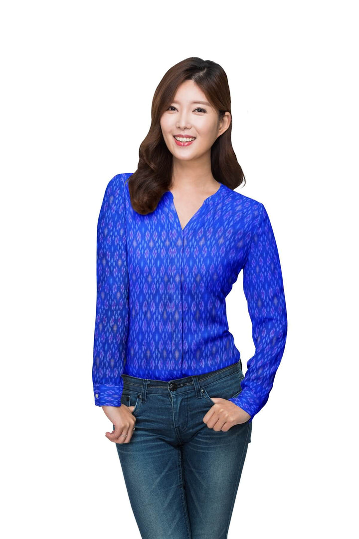 Handwoven Ikkat pure silk  fabric in dupioni finish in blue