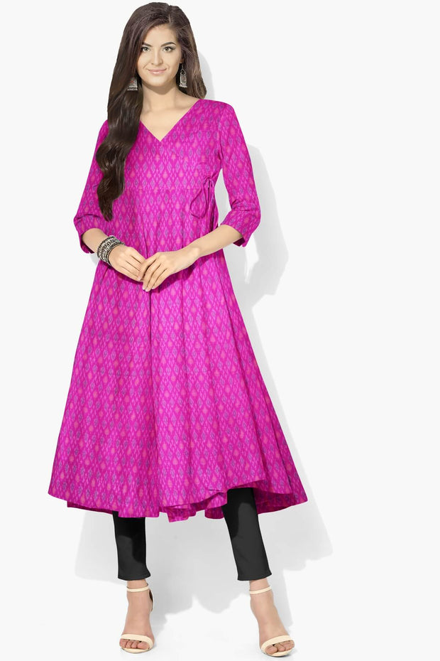 Handwoven Ikkat pure silk   fabric in dupioni finish in pink