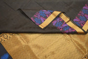 Handloom Kanchi pure silk saree in self design black with zigzag pattern in pallu. - Anivartee