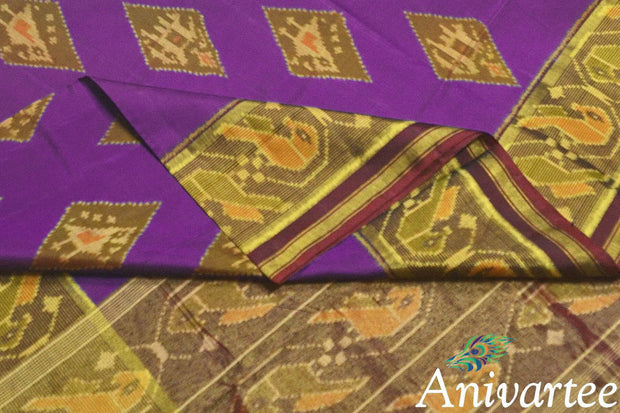 Handwoven Patola Ikat pure silk saree in double shaded violet