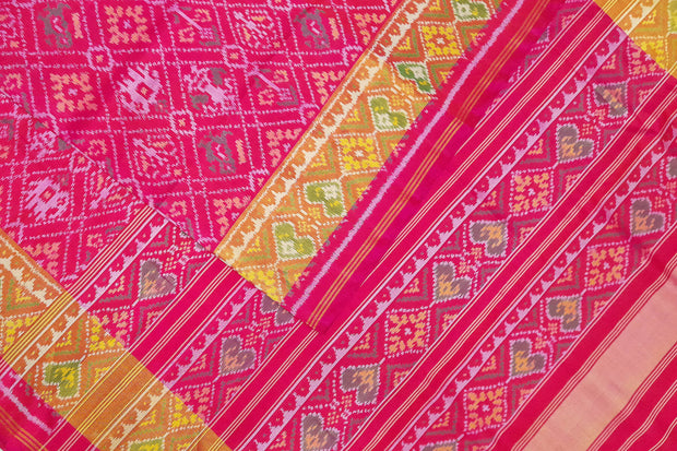 Handwoven Patola pure silk saree in pink in narikunj  pattern