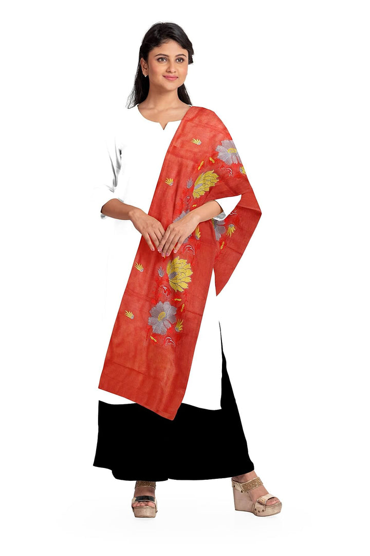 Handloom tussar pure silk dupatta in red with floral embroidery work