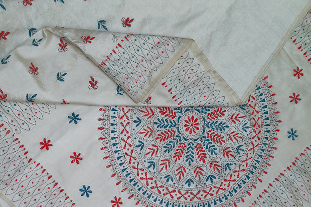 Handloom desi tussar silk saree in off white with multicolour kantha work all over