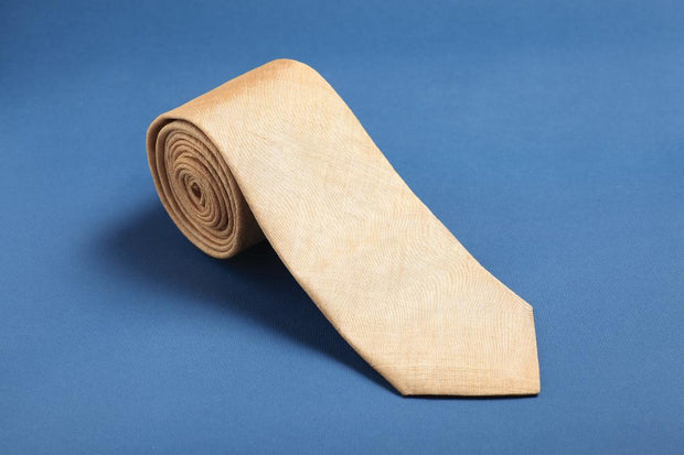 Golden Knot - Singular , Sophisticated  & Stylish pure silk tie with tie pin  and cuff links